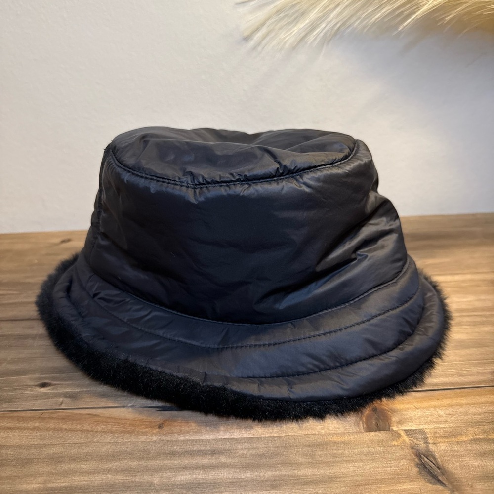 Simons Black Faux Fur Trim Bucket Hat - Picture 2 of 6